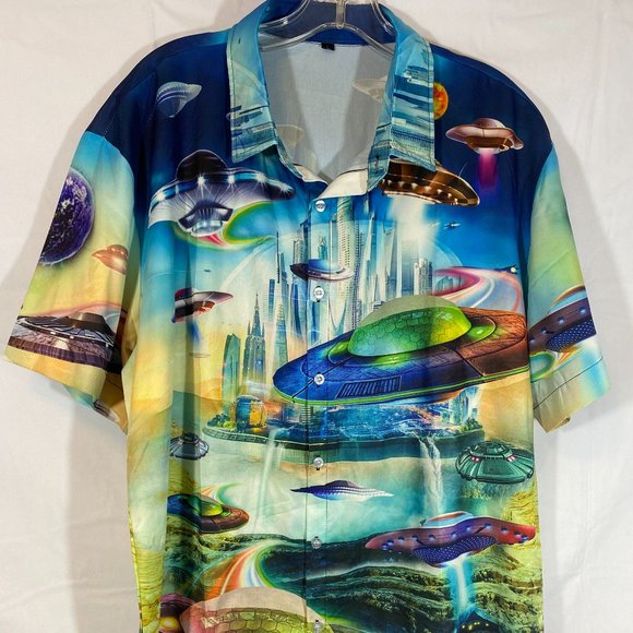 Unbranded Tops - Alien Invasion Graphic Print Short Sleeve Button Down Shirt NWOT Women's Size L